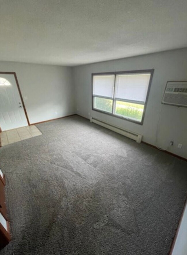 Foto del edificio - 619 14th St SE