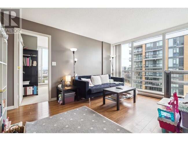 Building Photo - 3111-3111 Corvette Way