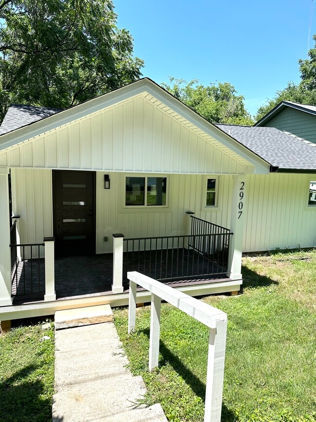 Building Photo - 2907 Jersey Ave