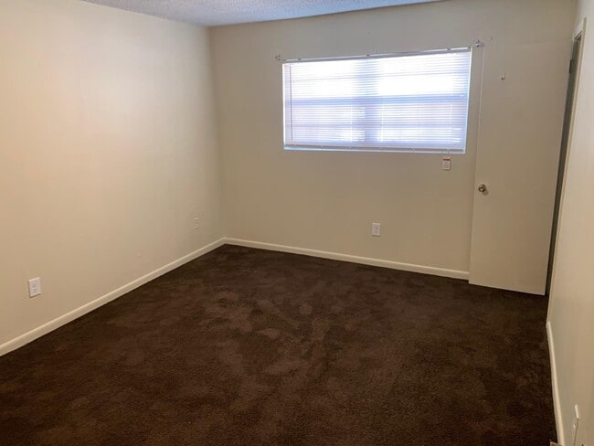 Foto del edificio - 3438 Spottswood Ave