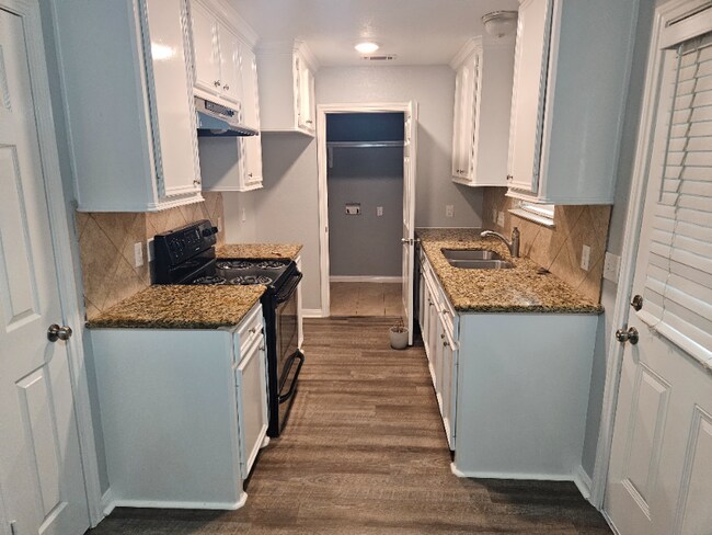 Building Photo - 3002 Overcross Dr
