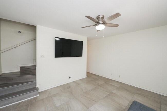 Foto del edificio - 112 Merlin Rd