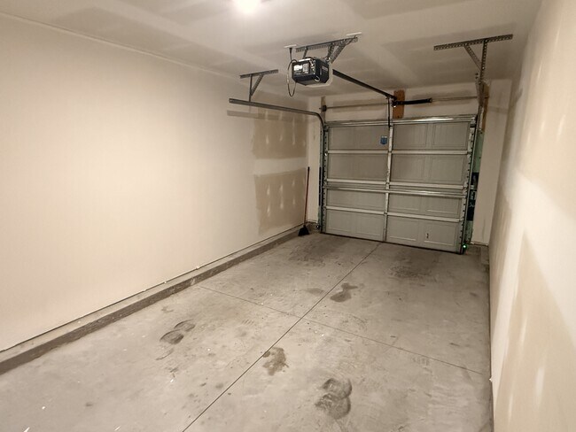Foto del edificio - 3200 Tatlock Wy