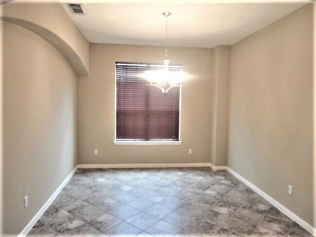 Building Photo - 16954 Langham Heights Ln