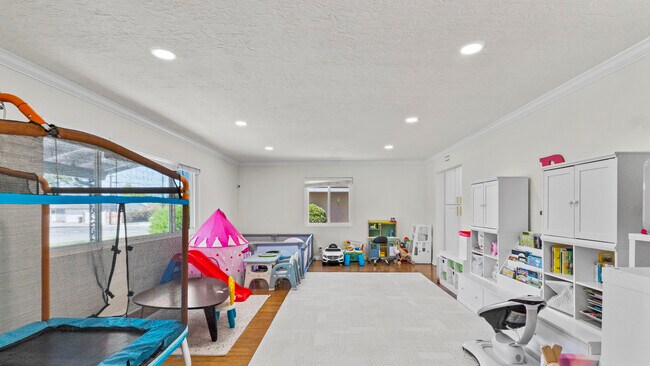 Foto del edificio - 1511 E Orange Grove Ave