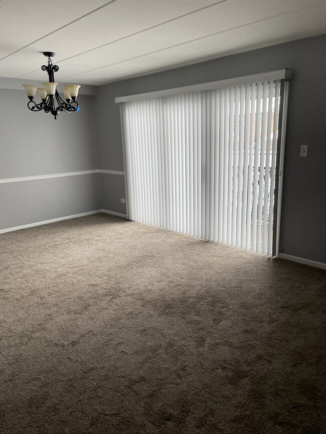 Dining Room - 9960 W 153rd St