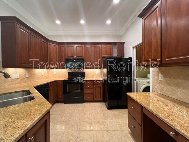 Foto del edificio - 2661 Lockwood Rd