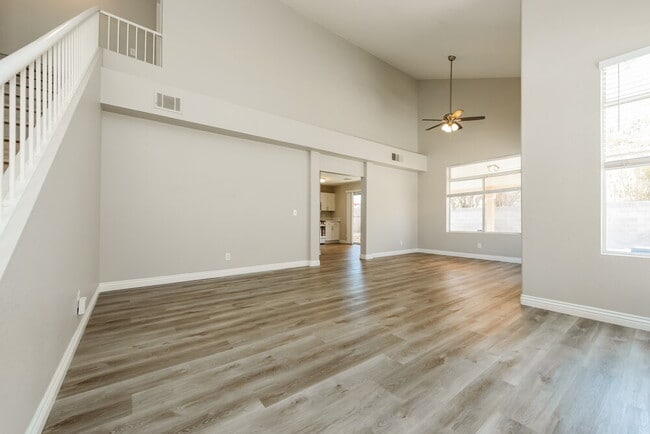 Building Photo - 1915 Casa Verde Dr