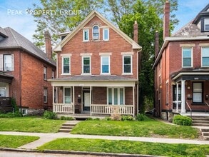 Building Photo - 131 W 8th Ave