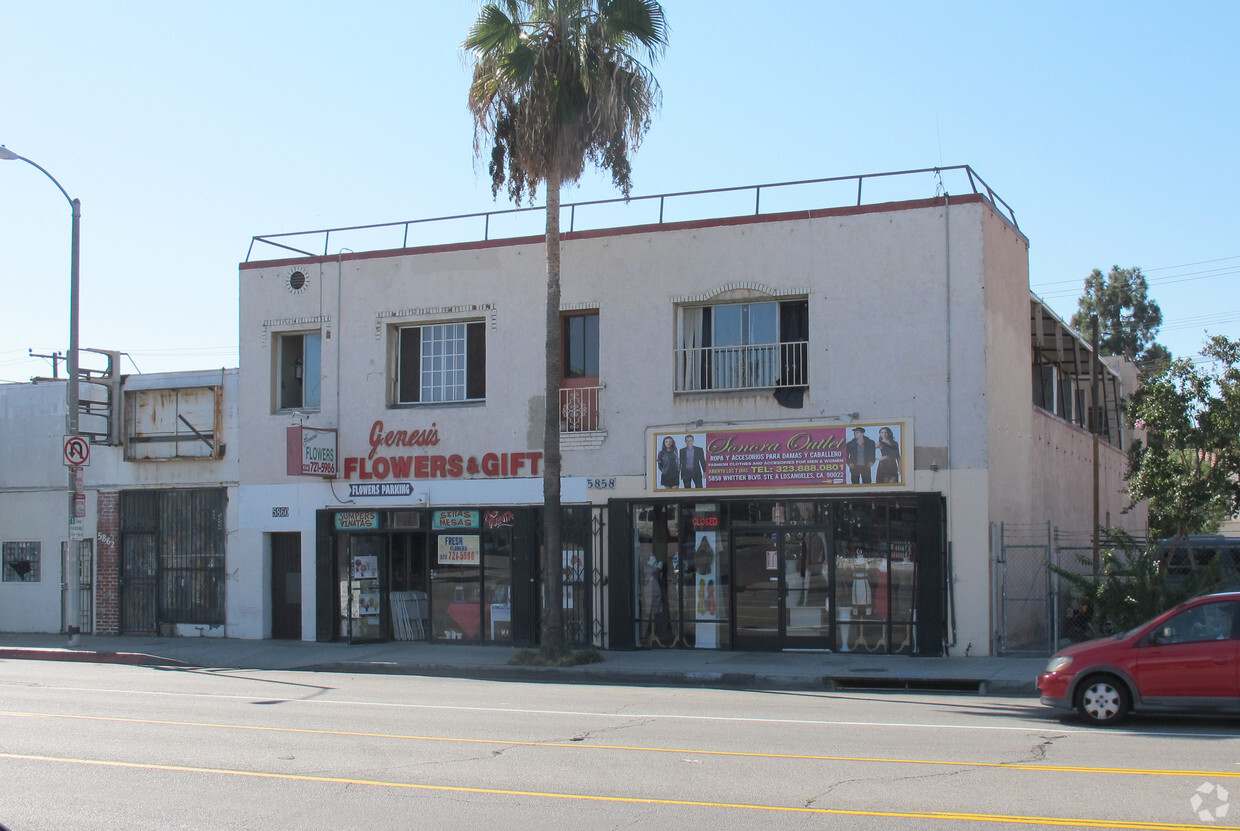 Building Photo - 5860 Whittier Blvd