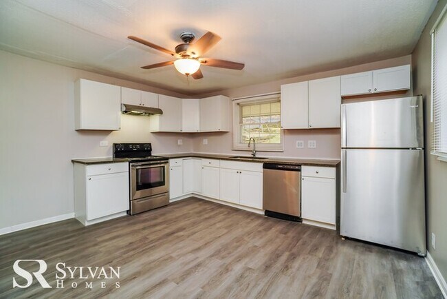 Building Photo - This beautiful home is move-in ready