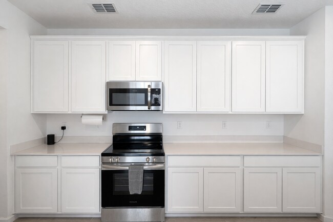 Foto del edificio - Modern New Construction Home in Central St. Augustine