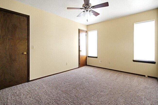 Foto del edificio - Great 3 Bed 2 Bath In Edmond