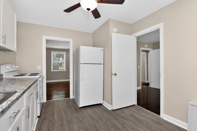 Foto del edificio - Updated 3 Bedroom Home Near Camp North End