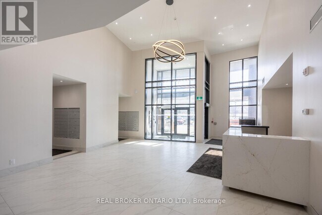 Photo du bâtiment - 51 Clarington Blvd