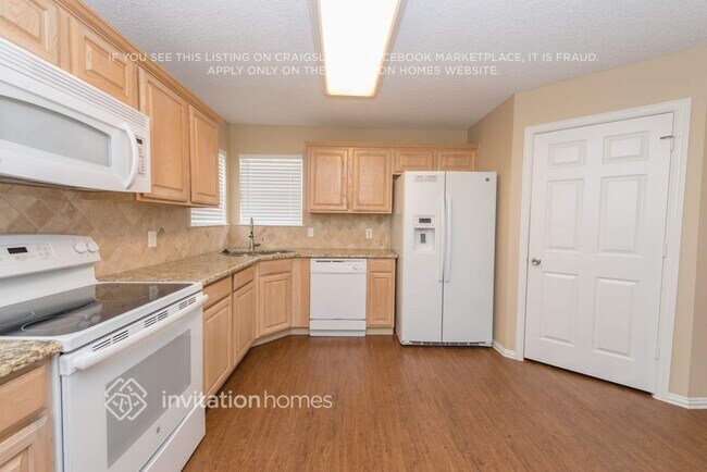 Foto del edificio - 5010 Ridgefield Ct