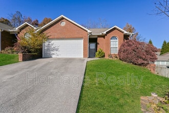 Building Photo - 2419 Glen Meadow Rd