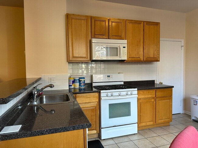 Foto del edificio - Spacious 3-Bedroom 2-Bathroom House in Cedar Park
