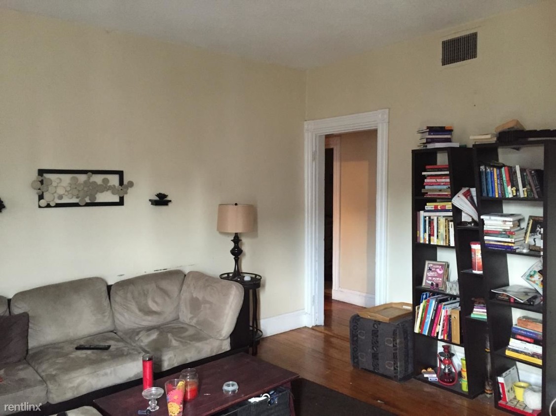 Foto principal - 857 Dorchester Ave