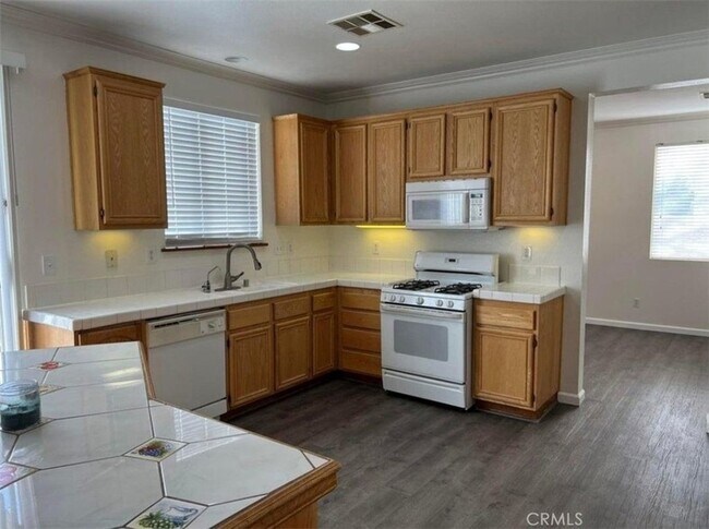 Foto del edificio - 1528 Sutherland St