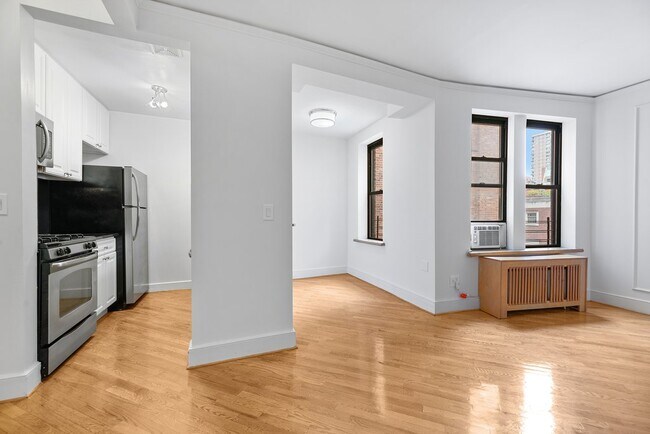 Plano de planta - 226 East 70th Street