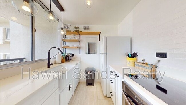 Building Photo - 444 Nahua St