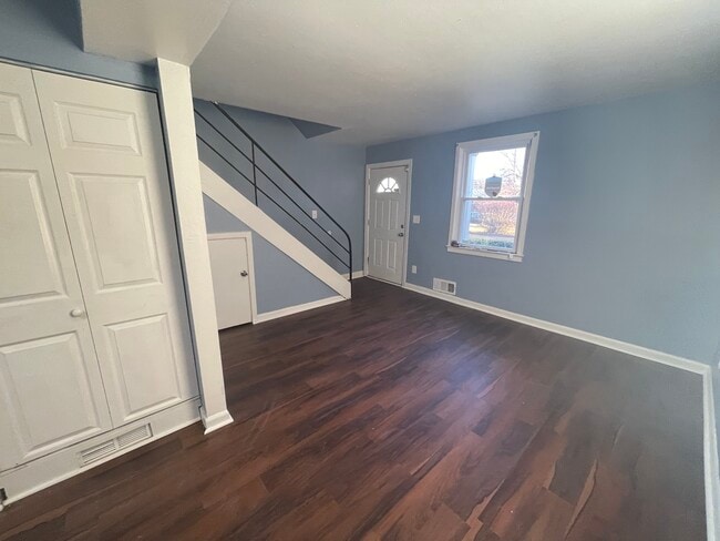 Photo - 2814 Keating St Apartment