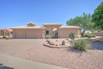 Building Photo - 10060 E Emerald Dr