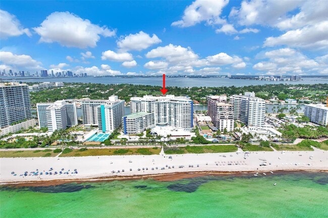 Foto del edificio - 5151 Collins Ave