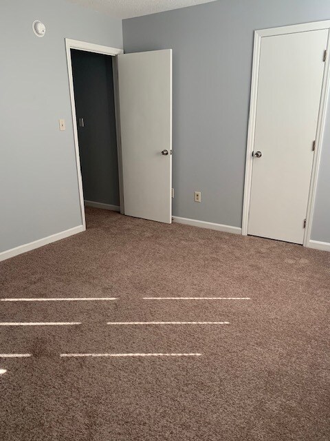 1st Bedroom upstairs front of unit - 921 Royal Dr