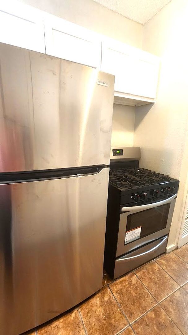 Foto del edificio - 2 Bed 1 Bath Duplex in the Aurora Addn NW OKC