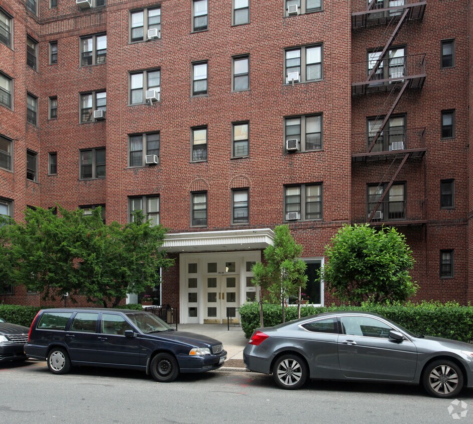 Building Photo - 65-65 Booth St