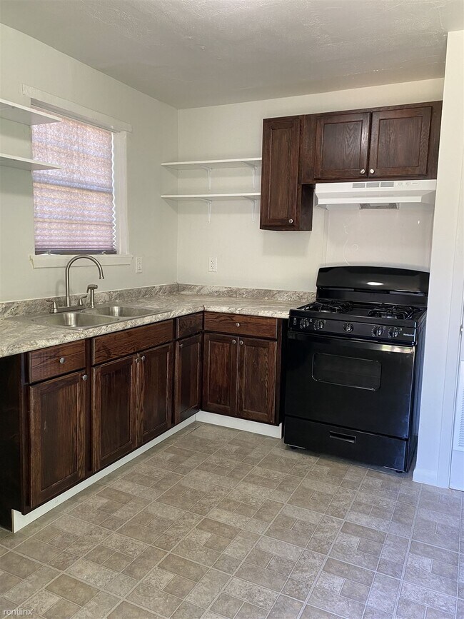 Building Photo - 2 br, 1 bath Duplex - 1224 Estelle Street