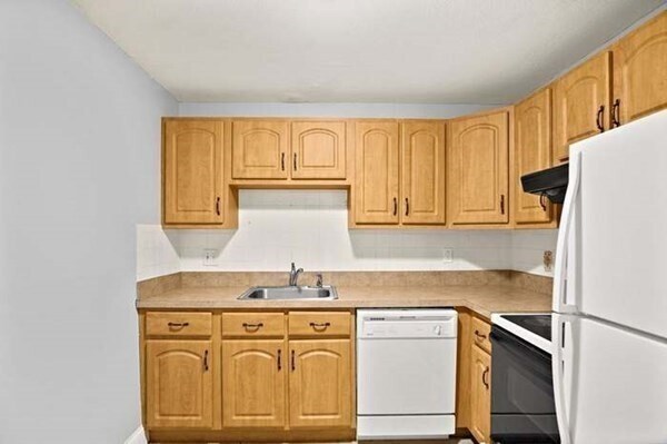 Foto del edificio - 800 County St