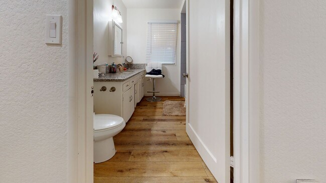 Building Photo - 6269 Mary Ln Dr