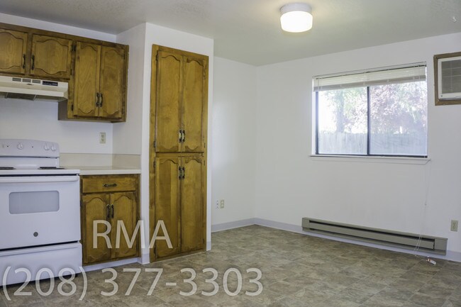 Foto del edificio - 6776 Douglas St