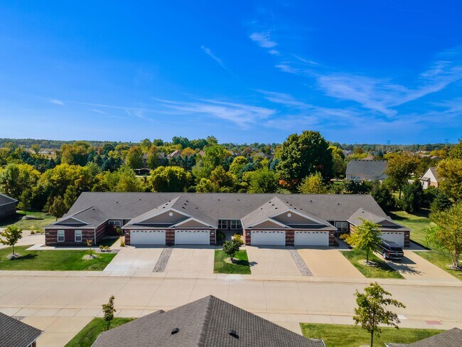 Foto del edificio - Redwood Washington Township MI