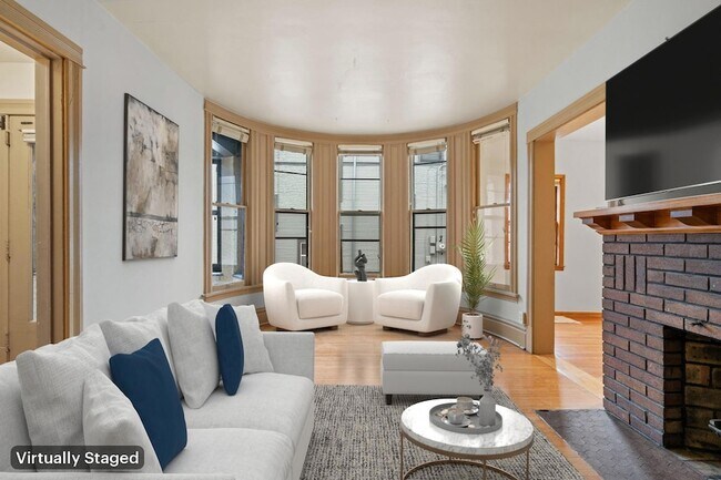 Foto del edificio - 2744 Fremont Ave S