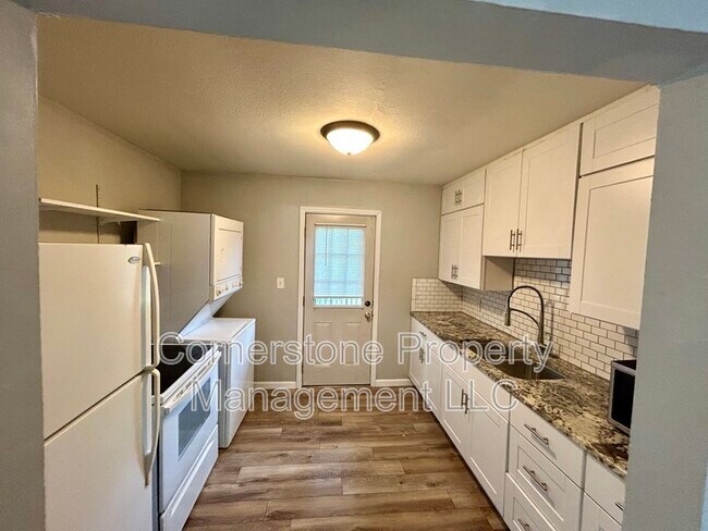 Foto del edificio - 1609 W 22nd Terrace