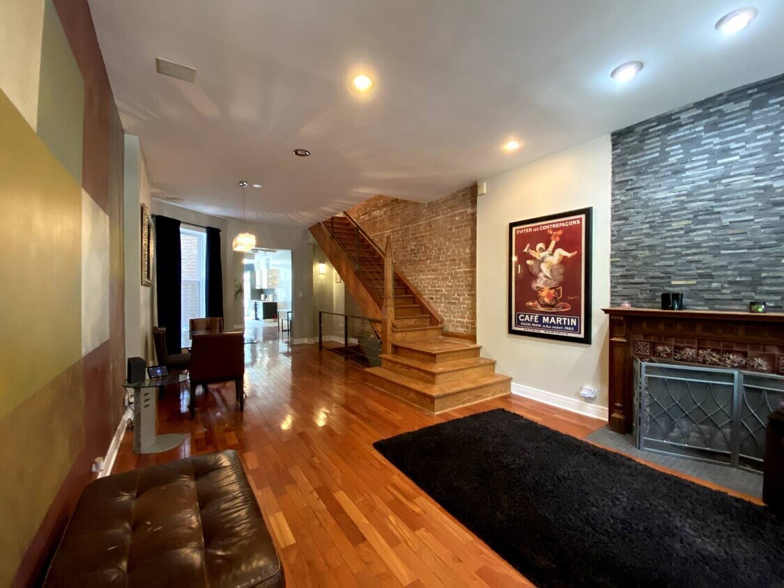 Foto principal - 419 E Oakwood Blvd