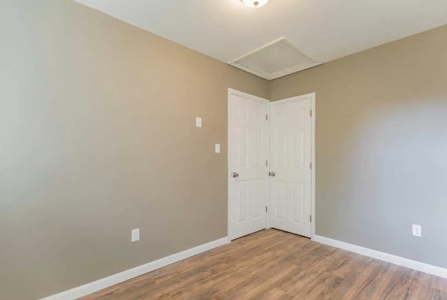 Building Photo - 5525 Schumacher Dr