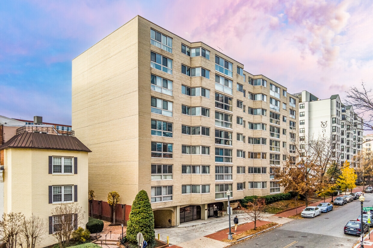 922 24th St NW - Jefferson House