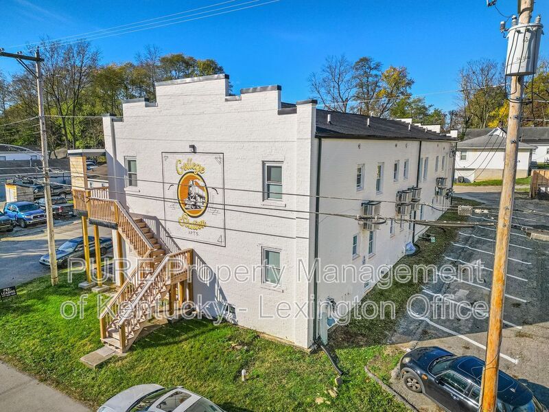 725 E College St Unit 725 E College Street 7, KY 40324