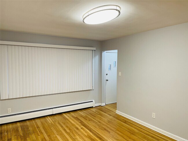 Foto del edificio - 144-39 168th St