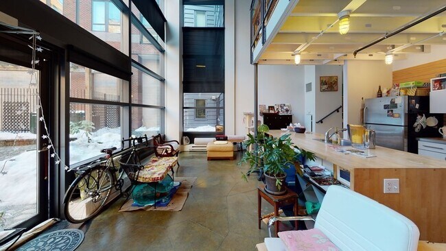 Foto del edificio - 251 Heath St