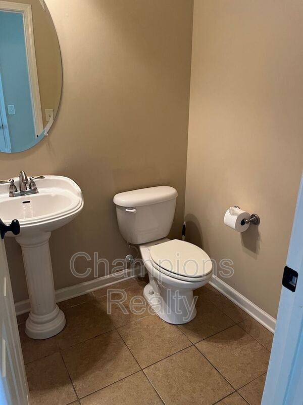 Foto del edificio - 5766 Olivia Ln