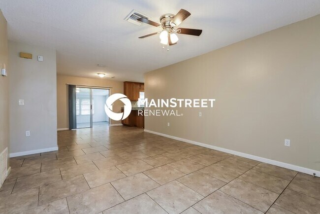 Building Photo - 3 Bedroom Pet-Friendly Home in Lakeland, FL with Main Street Renewal