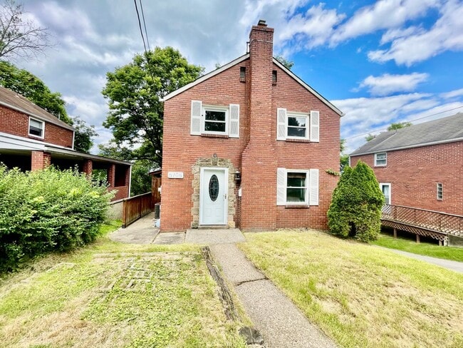 Photo - Exquisite 3 Bed, 1 Bath Retreat at 5705 Hilltop, Verona, PA House