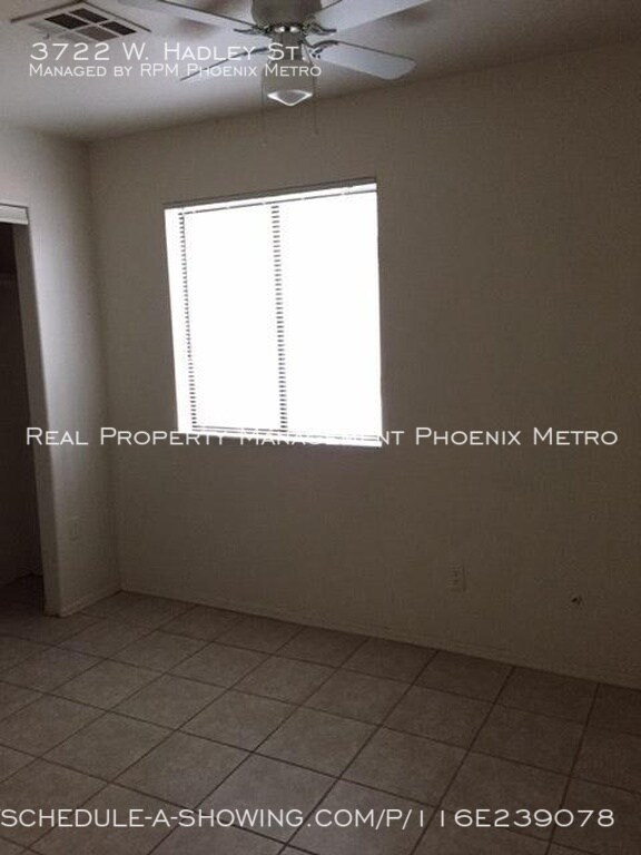 Building Photo - 5 BEDROOM HOME IN CENTRAL PHOENIX!!
