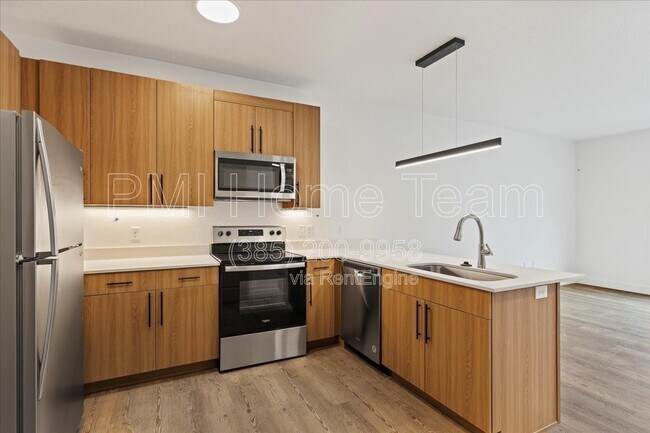 Foto del edificio - 3378 Washington Blvd